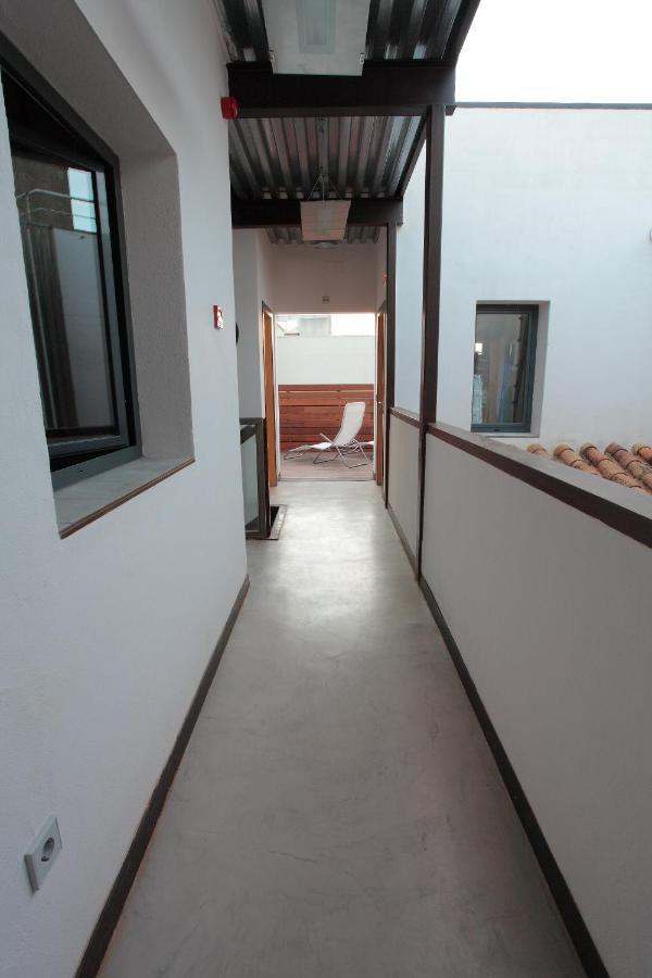 Traveller Box Hostel เซบีญา ภายนอก รูปภาพ