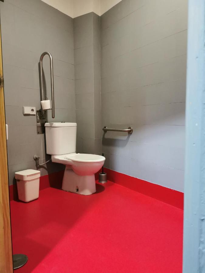 Traveller Box Hostel เซบีญา ภายนอก รูปภาพ