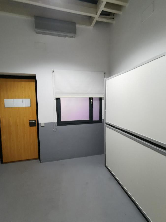 Traveller Box Hostel เซบีญา ภายนอก รูปภาพ