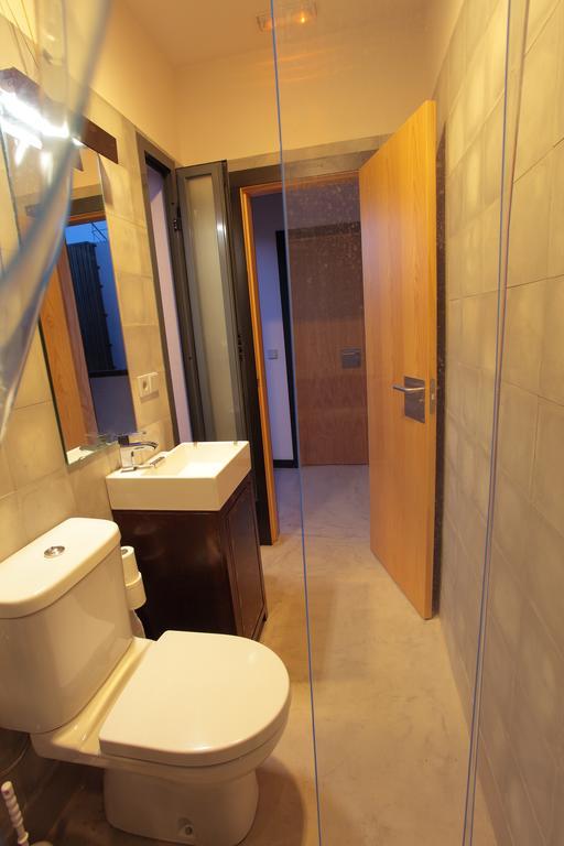 Traveller Box Hostel เซบีญา ภายนอก รูปภาพ